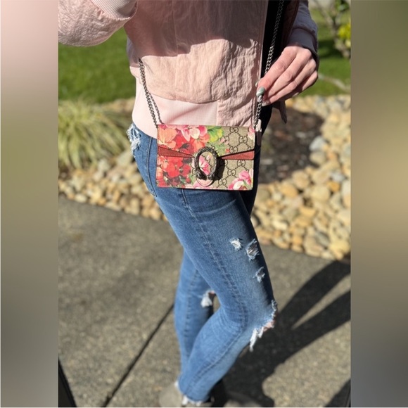 Gucci GG Blooms Dionysus Chain Shoulder Bag - Picture 15 of 15